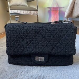 Chanel Vintage 2009 XL Maxi Jumbo Black Tweed 2.55 Reissue Bouclé Messenger Bag